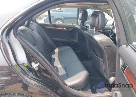 2009 Mercedes-Benz C 300 Luxury 4Matic/Sport 4Matic из США, поврежденный, VIN WDDGF81X69R050326